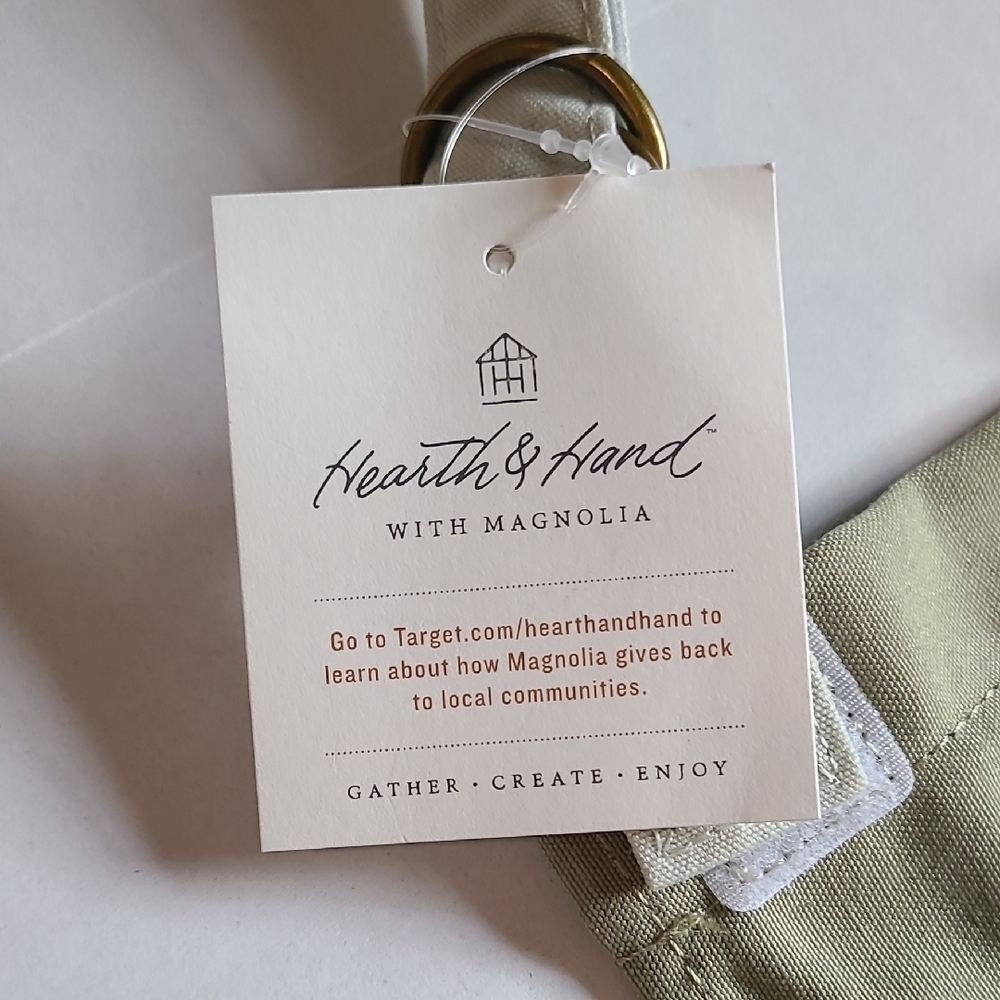 Hearth & Hand With Magnolia  Kids Tan Gardening Apron With Gloves, Pocket NWOT - Picture 9 of 10